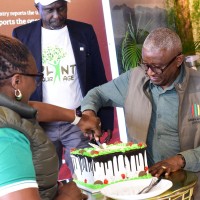 Plant your Age 2026 cut cake Dr Green Ms Green
