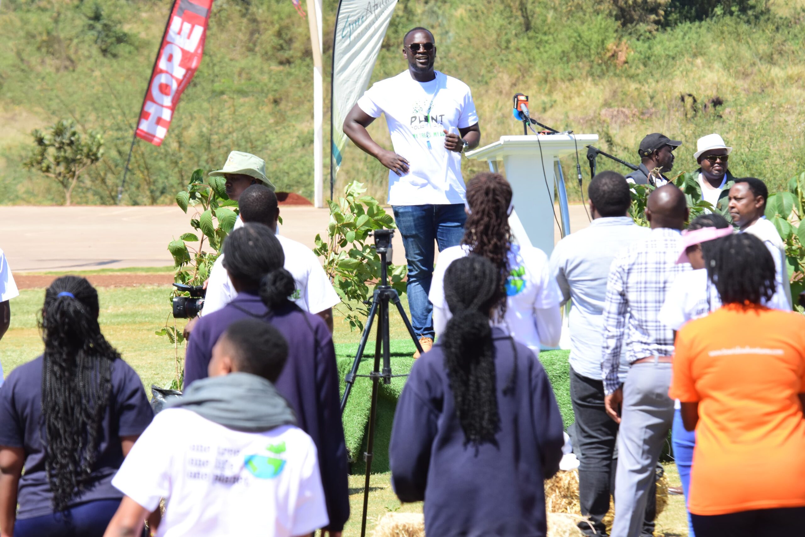 Plant your Age 2024 Tatu City crowd to plant trees